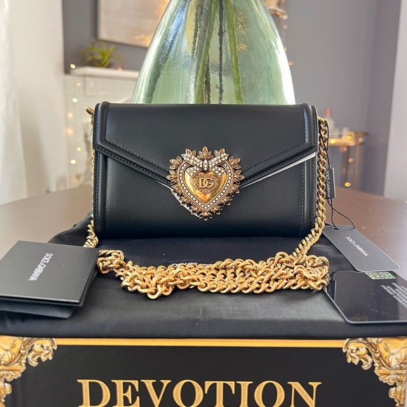 Dolce & Gabbana Handbags - NWT Dolce & Gabbana Devotion Small Wallet on Chain